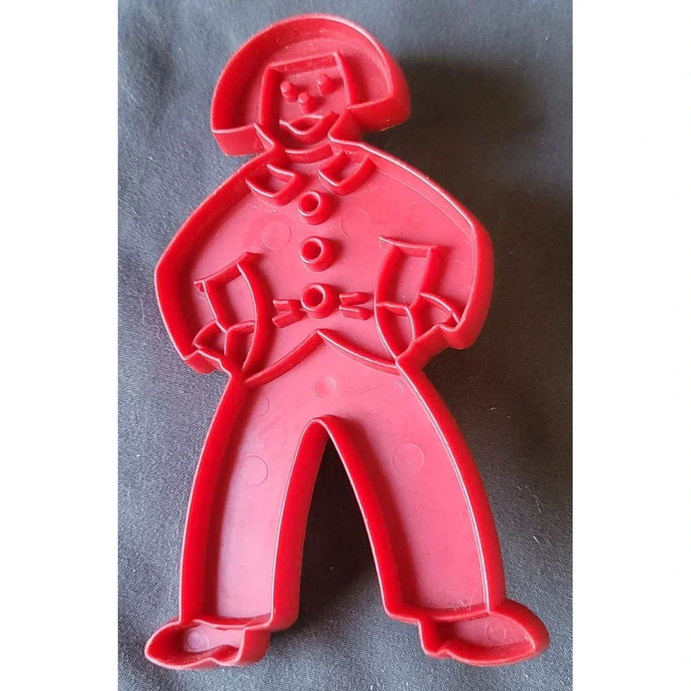 Vintage Tupperware Set of 8 Plastic Cookie Cutters 1970s‎ Assorted Holidays